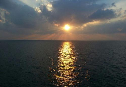 غروب خورشید خلیج فارس- محمد نسیم نژاد 
