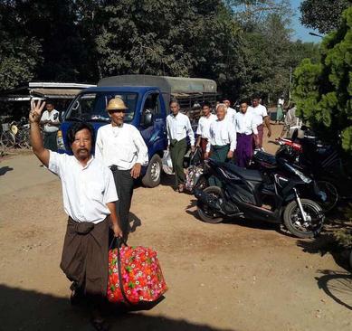 آزادی 102 زندانی سیاسی از زندان های مختلف میانمار در چارچوب اصلاحات دموکراتیک – شهر یانگون