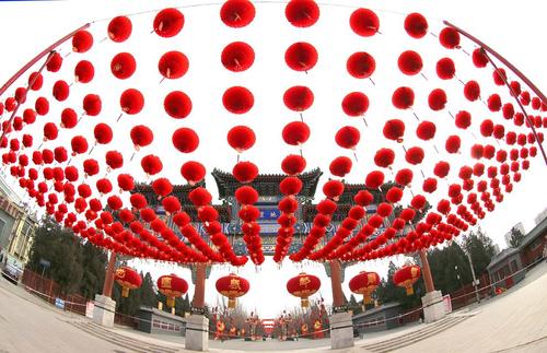 تزیینات خیابانی شهر پکن به مناسبت سال نو چینی