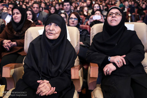 پاسخ به:مبحث 117 صالحين: پرستار روزت مبارك.