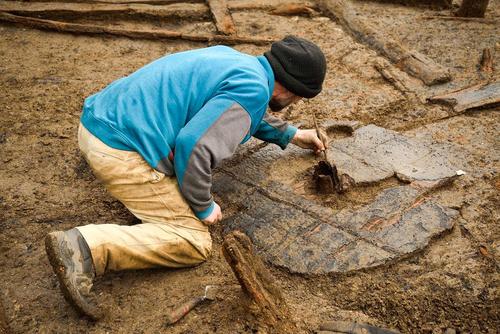 کشف یک چرخ سه هزار ساله متعلق به دوره برنز – انگلیس