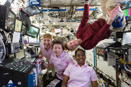 فضانوردان آمریکایی و ژاپنی در ایستگاه فضایی بین المللی