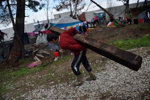 پناهجویان خاورمیانه ای در مرز یونان و مقدونیه