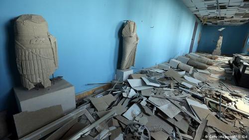 آثار باستانی موزه پالمیرا که توسط تروریست‌های 