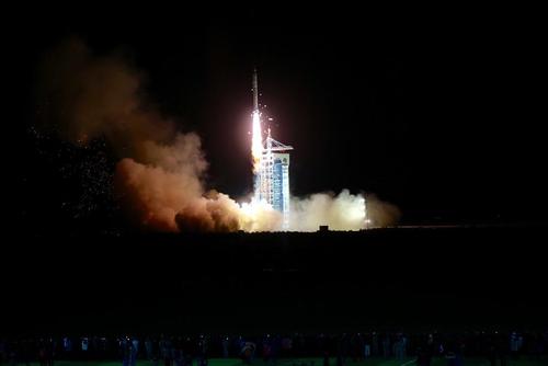 پرتاب راکت ماهواره بر به فضا – چین