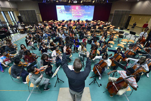 تمرین مشترک موسیقی بین دانشجویان چینی و آمریکایی – هانگژو چین