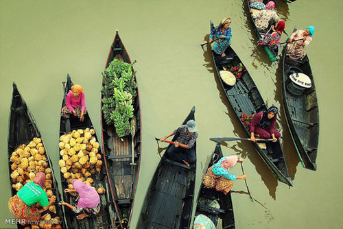 بازارچه های شناور در اندونزی‎ (عکس)