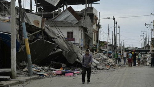 400 کشته در زمین لرزه اخیر اکوادور (+عکس)