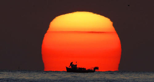 غروب آفتاب در سواحل شمال بریتانیا