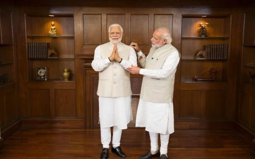 مواجهه نارندار مودی نخست وزیر هند با مجسمه مومی اش – دهلی نو