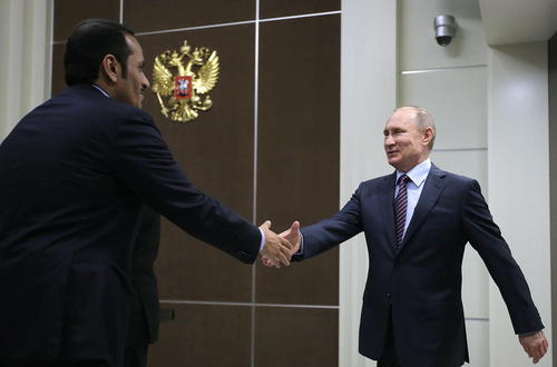 دیدار وزیر امور خارجه قطر با ولادیمیر پوتین در اقامتگاه رییس جمهوری روسیه در شهر بندری سوچی