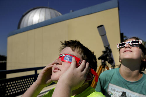 نگاه کردن به قرار گرفتن سیاره تیر در مدار خورسید – فلوریدا آمریکا