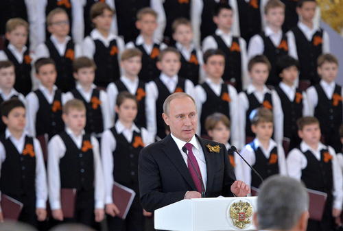 سخنرانی ولادیمیر پوتین رییس جمهور روسیه در مراسم هفتاد و یکمین سالگرد  پیروزی بر آلمان نازی در جنگ دوم جهانی در کاخ کرملین در مسکو