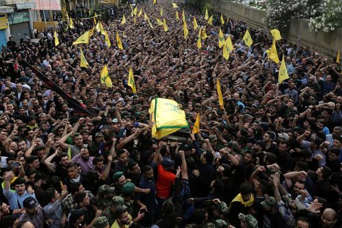مراسم تشییع پیکر مصطفا بدرالدین از فرماندهان نظامی ارشد حزب الله لبنان – بیروت