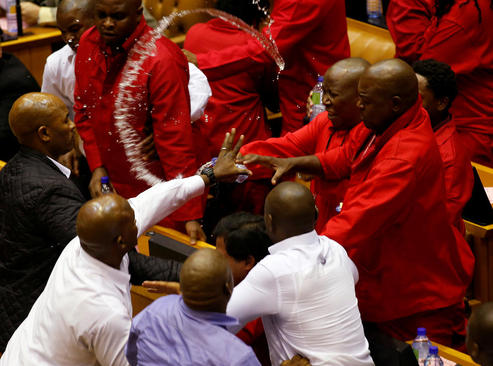 تنش در پارلمان آفریقای جنوبی