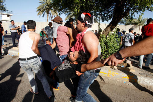 حمله معترضان دولت عراق به منطقه سبز بغداد و دفتر نخست وزیری