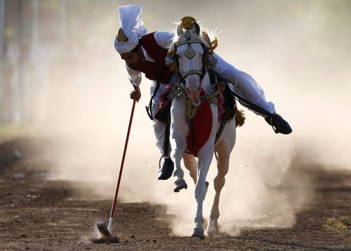 بازی چوگان در جشنواره سنتی مارگالا در اسلام آباد پاکستان