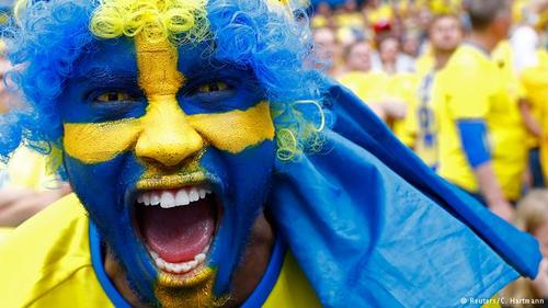 تیم ملی فوتبال سوئد یکی از دو کشور حوزه اسکاندیناوی است که در مسابقات ۲۰۱۶ حضور دارد. هواداران زردپوش‌های سوئد امیدوارند که تیم ملی کشورشان بتواند با درخشش زلاتان ابراهیموویچ مرحله گروهی را با موفقیت پشت سر گذارد. 