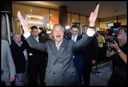 شادمانی رهبر حزب استقلال بریتانیا از نتیجه همه پرسی جدایی انگلیس از اتحادیه اروپا