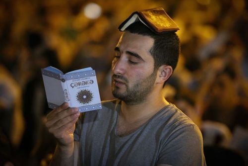 مراسم شب قدر شیعیان در جمهوری آذربایجان - باکو