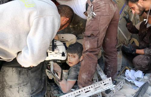 آثار حملات هوایی به منطقه طارق الباب در شهر حلب سوریه