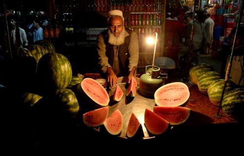  فروشنده هندوانه در جلال آباد افغانستان  