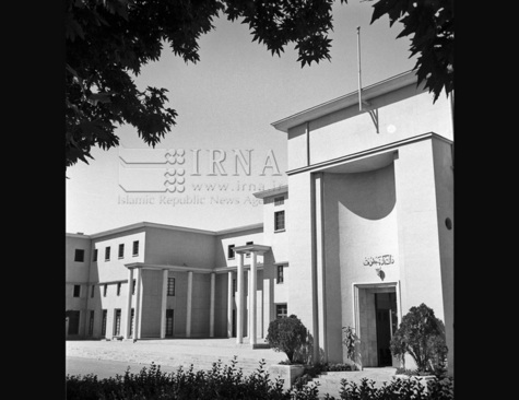  دانشکده حقوق دانشگاه تهران