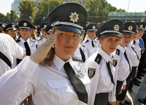 رژه نیروهای پلیس اوکراین در روز پلیس – کی یف