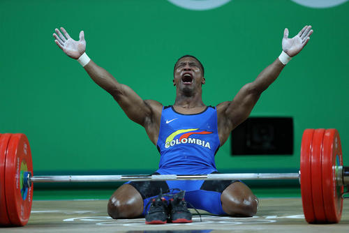 شادمانی وزنه بردار کلمبیایی از کسب مدال طلای المپیک در وزن 62 کیلوگرم این رشته 