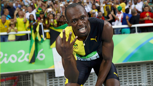 یوسین بولت (جامائیکا)/ یوسین بولت، سریع‌ترین انسان جهان که در مسابقات المپیک ۲۰۱۶ ریو بار دیگر به مدال طلا دست یافت، ۵ / ۳۲ میلیون دلار در سال درآمد دارد. ۱۷ شرکت کوچک و بزرگ با او قرارداد تبلیغاتی دارند. تنها شرکت پوما که یوسین بولت از کفش و لباس تولیدی آن استفاده می‌کند، سالانه ۲۰ میلیون دلار به این ستاره جامائیکایی می‌پردازد. 