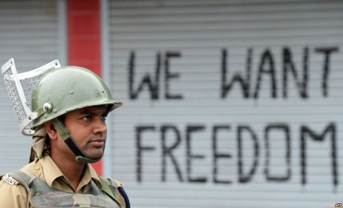 پلیس هند در کمشیر ناآرام