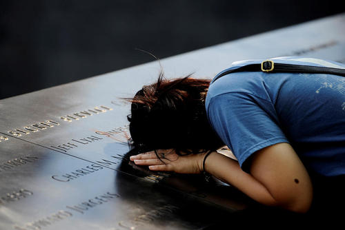 بنای یادبود 11 سپتامبر در پانزدهمین سالگرد این واقعه – نیویورک