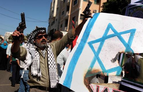 تظاهرات فلسطینی ها با درخواست آزادی زندانیان فلسطینی از زندان های اسراییل – غزه