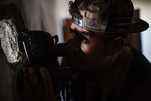 نیروهای دولت قانونی لیبی در حال مبارزه با شبه نظامیان داعش در حومه شهر سرت