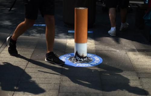 تبلیغ علیه مصرف سیگار در یکی از خیابان های شهر سیدنی استرالیا - خبرگزاری فرانسه