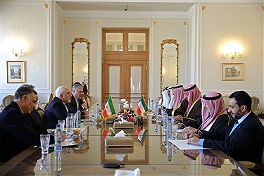 وزير خارجية الكويت يصل طهران حاملا رسالة لروحاني