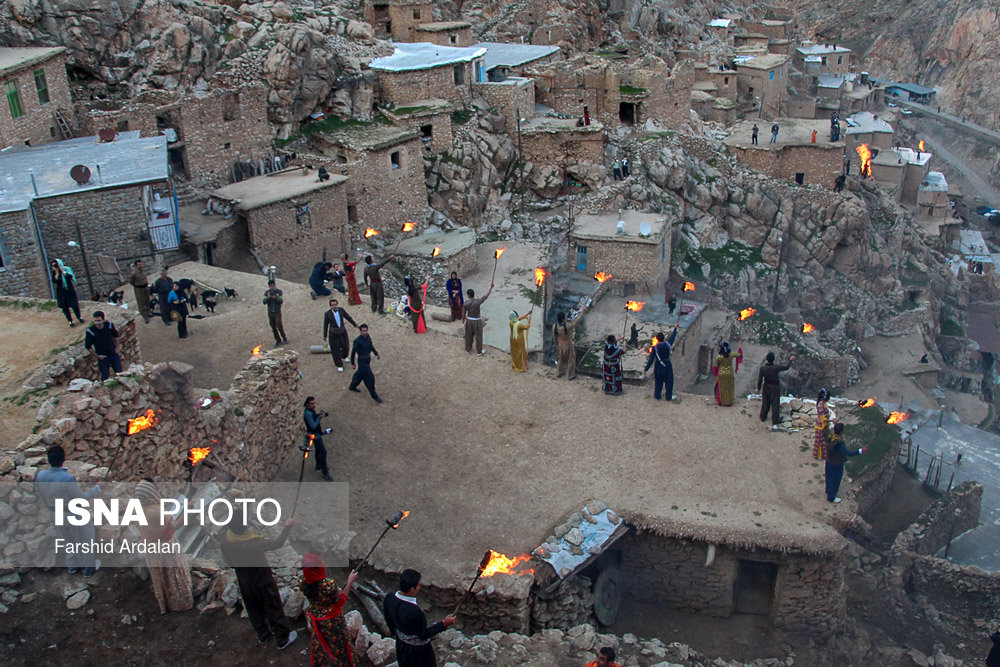 احتفال عيد النوروز في قرية بالنكان - محافظة كردستان الايرانية (صور)
