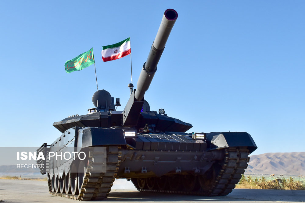 إزاحة الستار عن أول دبابة إیرانیة متطورة (+صور)