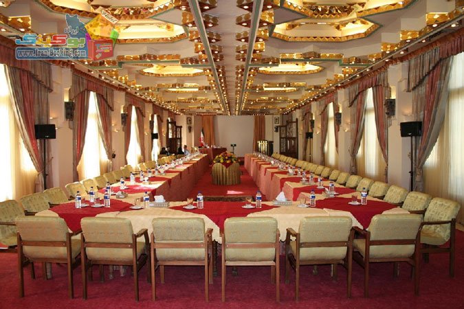 تقرير CNN عن أقدم فندق في إيران