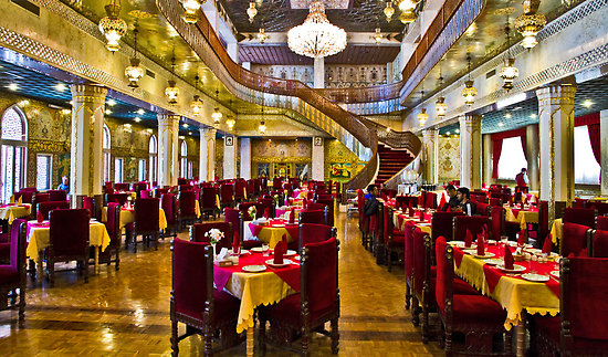 تقرير CNN عن أقدم فندق في إيران