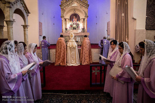 مراسم عيد الفصح في كنيسة القديس سركيس (صور)