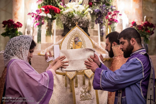 مراسم عيد الفصح في كنيسة القديس سركيس (صور)