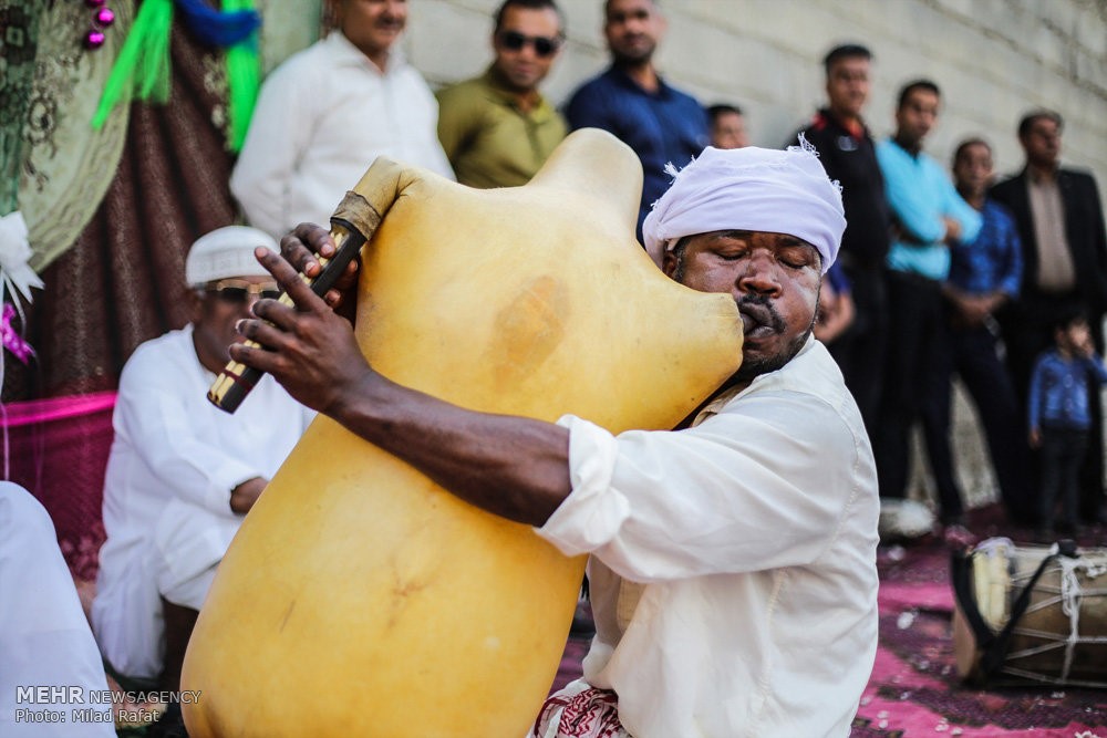 حفل زواج جماعي في مدينة 
