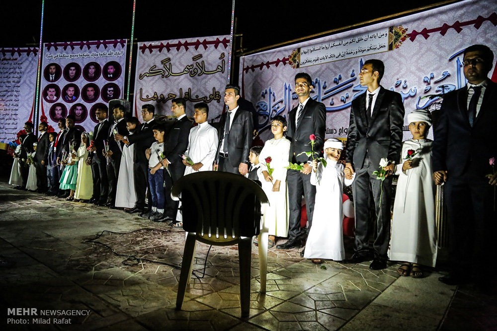 حفل زواج جماعي في مدينة 