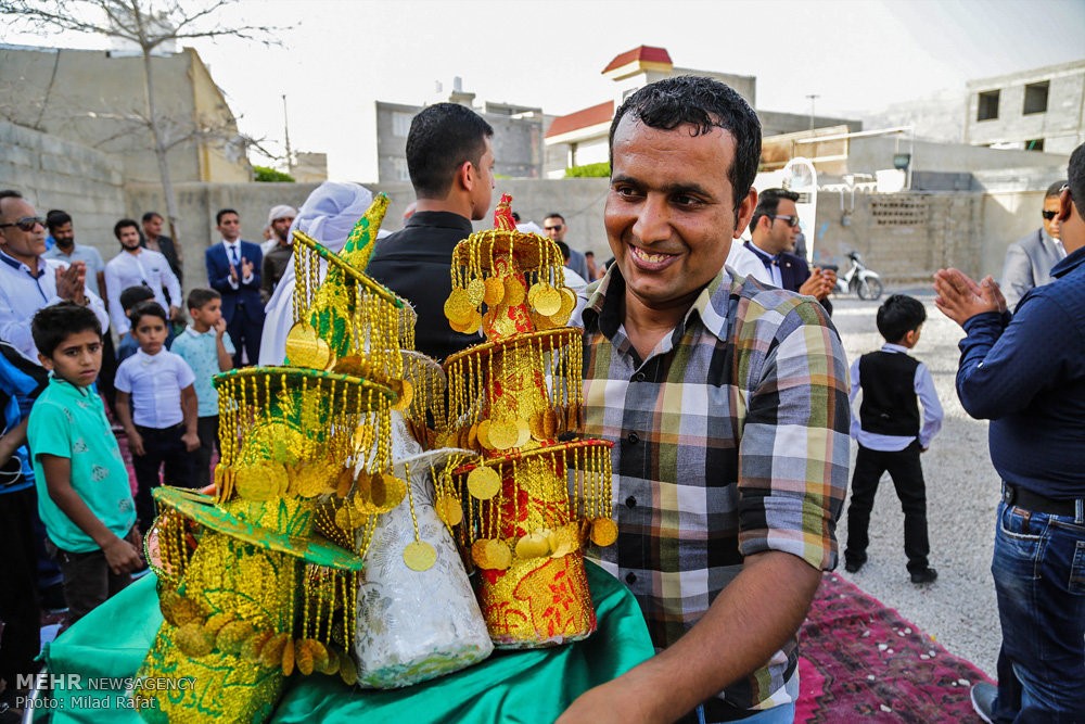 حفل زواج جماعي في مدينة 