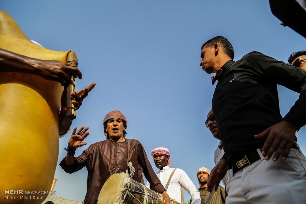 حفل زواج جماعي في مدينة 