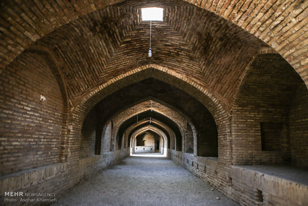 خان 