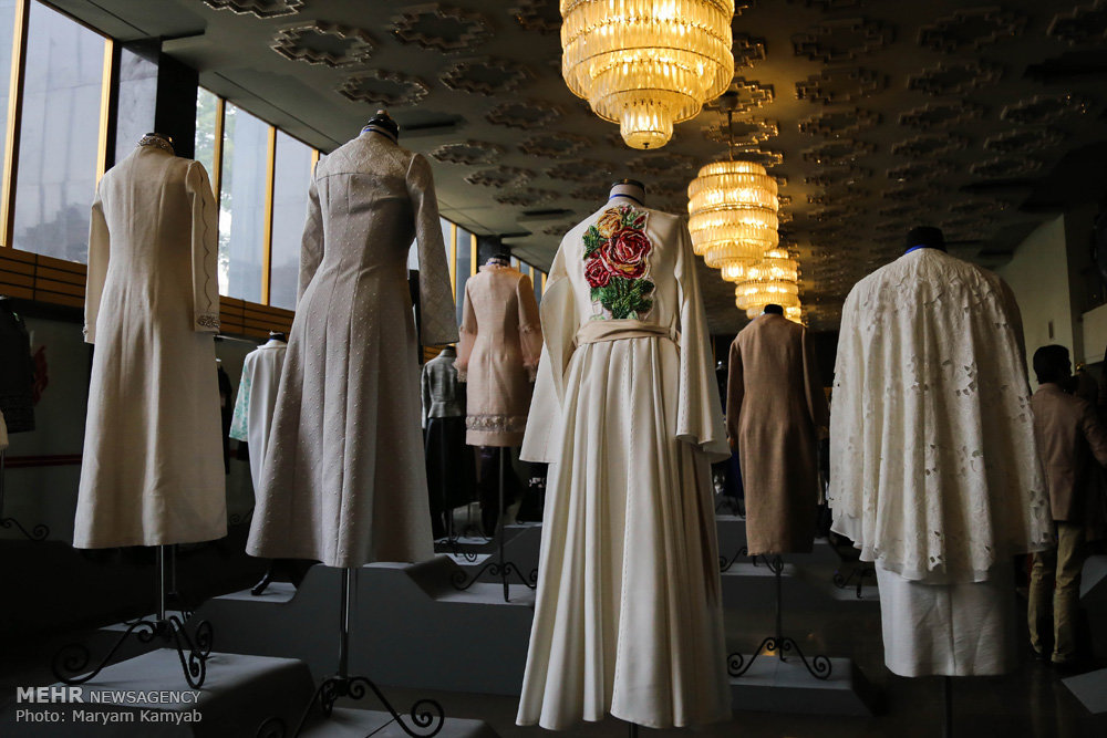 افتتاح مهرجان فجر للموضة والأزياء (صور)