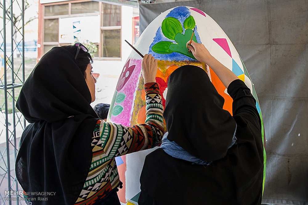 تزيين طهران عشية عيد النوروز (صور)