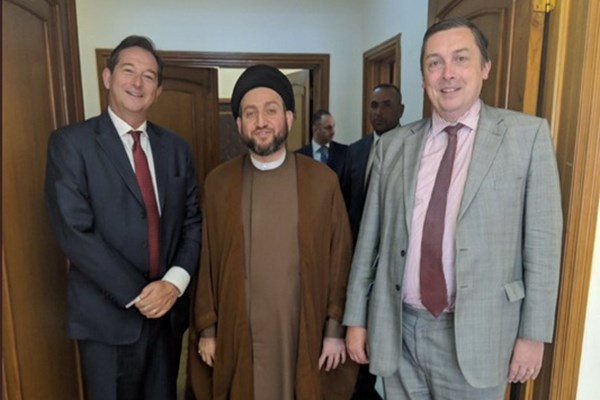 سفيرا بريطانيا في طهران وبغداد يلتقيان عددا من الشخصيات العراقية سفيرا بريطانيا في طهران وبغداد يلتقيان عددا من الشخصيات العراقية